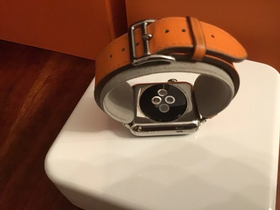 Apple Watch Hermes Series 2 42mm - OVP Sehr Bilder - Bild 3 von 4