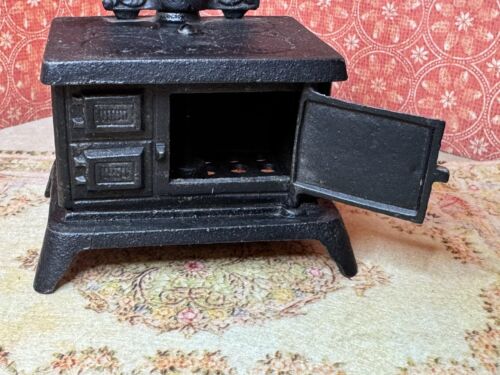 Vintage DOT Miniature Cast Iron Stove Oven Doll House Furniture & Accessories 4" - Picture 4 of 10