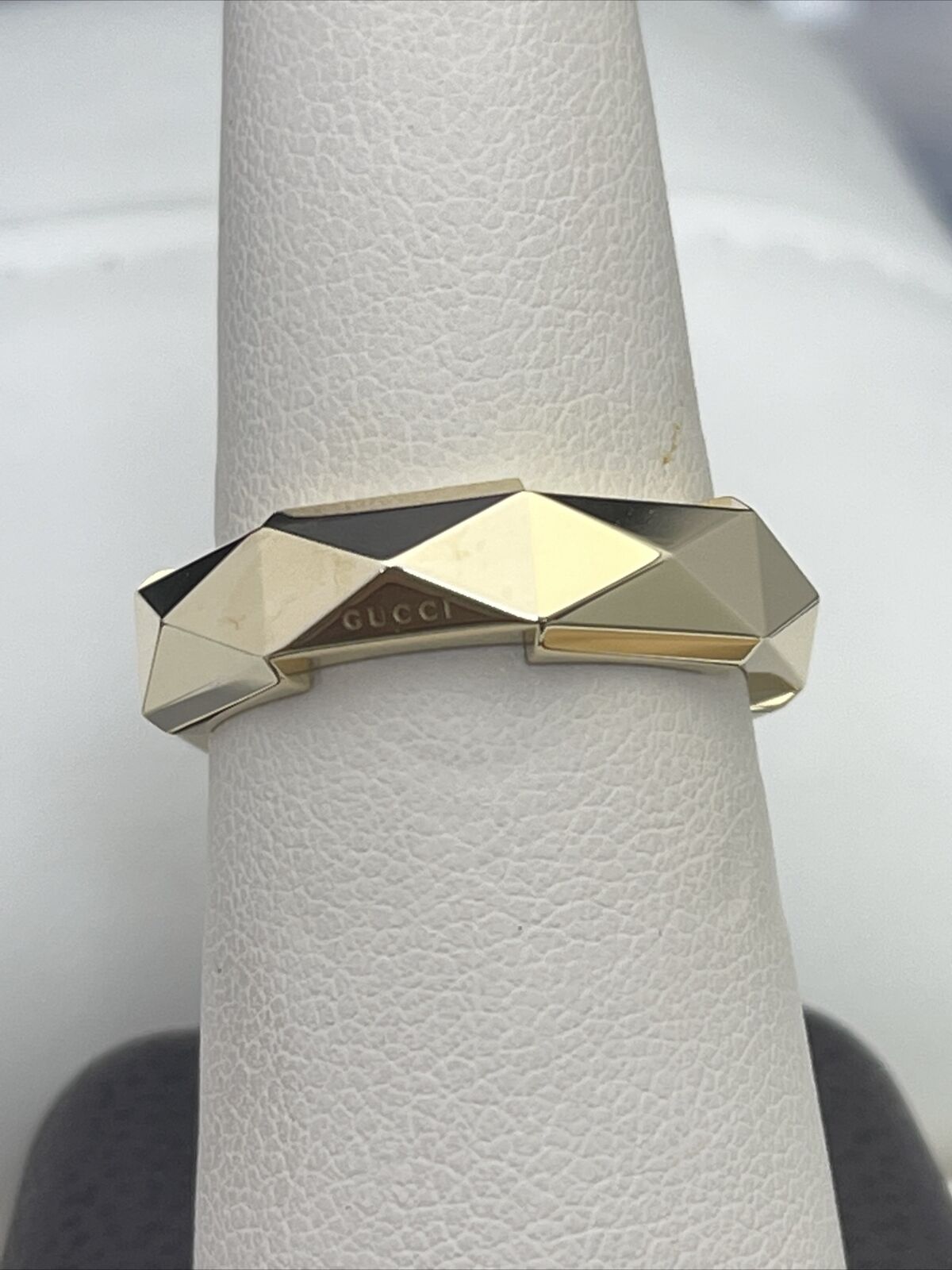 Gucci 18k Yellow gold Link to Love studded ring | eBay