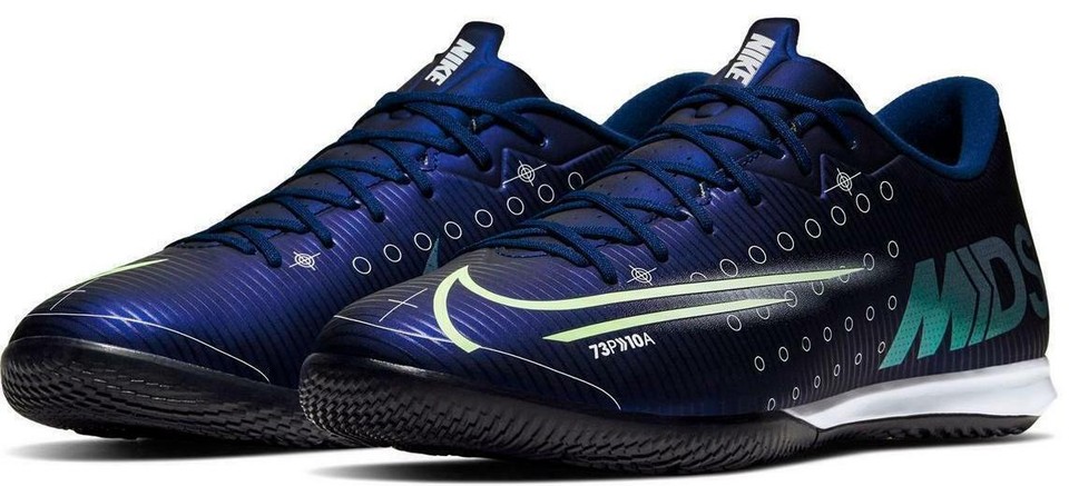 Preços baixos em Nike Mercurial Vapor 13 Academy MDS IC Dream