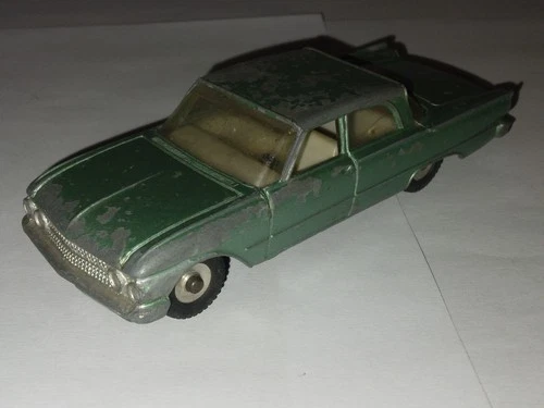 VTG 1960s DINKY No 148 FORD FAIRLANE IN SCARCE LIGHT METALLIC GREEN. GOOD COND