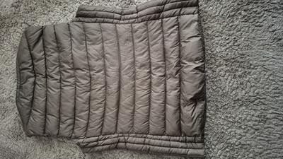 Amazon Herren Steppweste grau Druckknopf Stehkragen Taschen Gr. M Polyester