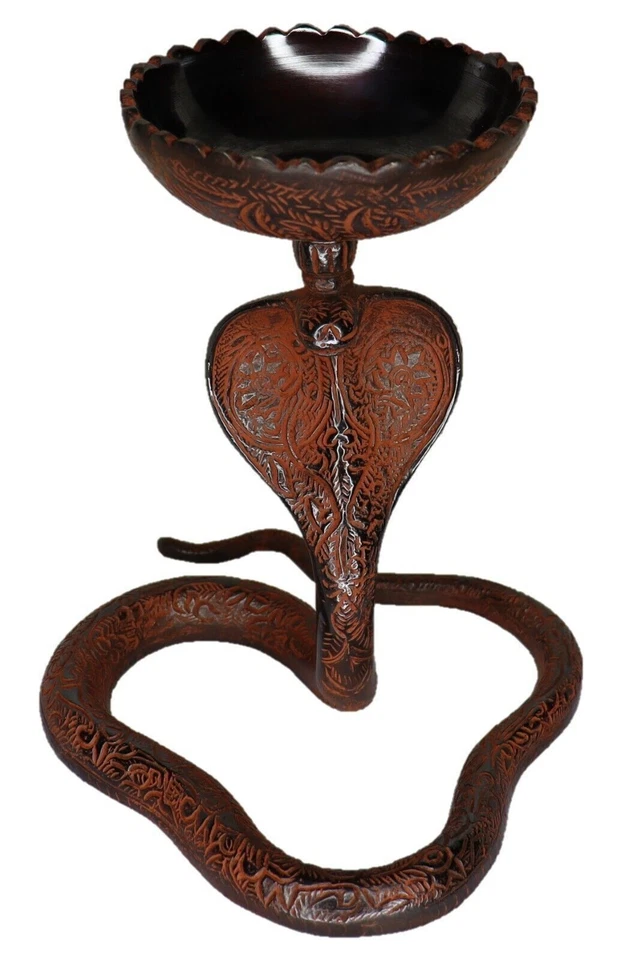 Estatuilla de latón hecha a mano estilo antiguo con forma de serpiente cobra Foto 2 de 4
