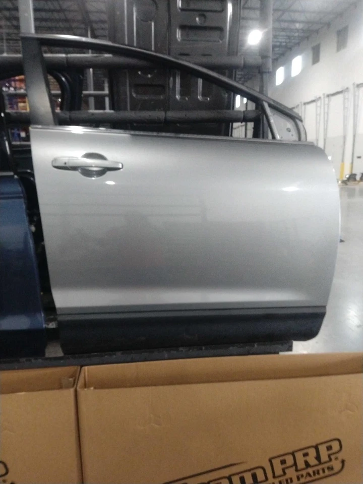 Conjunto de puerta delantera derecha usado se adapta a: Mazda CX-9 2015 delantero derecho grado A Foto 2 de 4