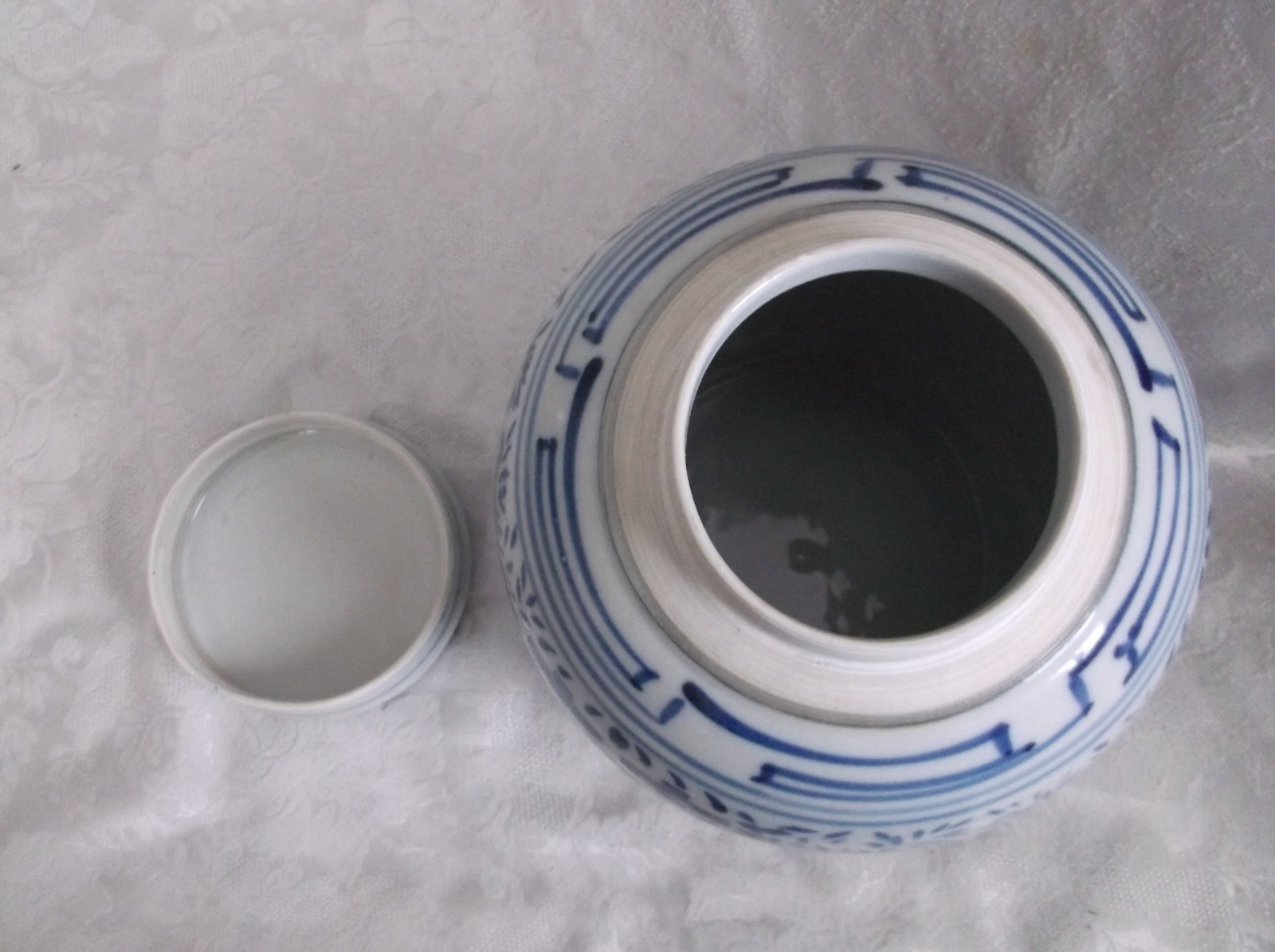 Vintage Chinese Ginger Jar & Lid Blue and White Porcelain Double Happiness 10"