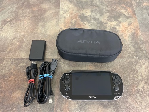 SONY PS VITA HANDHELD KONSOLE PCH-1001 MIT 32GB SPEICHER & CASE - TESTE (WBP013381)