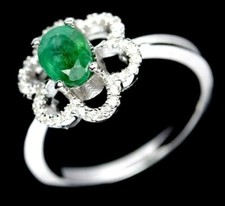 NATURAL 5 X 6 mm. GREEN EMERALD  WHITE CZ RING 925 STERLING SILVER