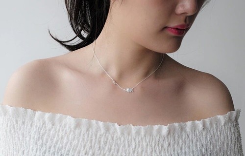 Collares cortos colgantes de elefante pequeños de moda mujer - oro | eBay