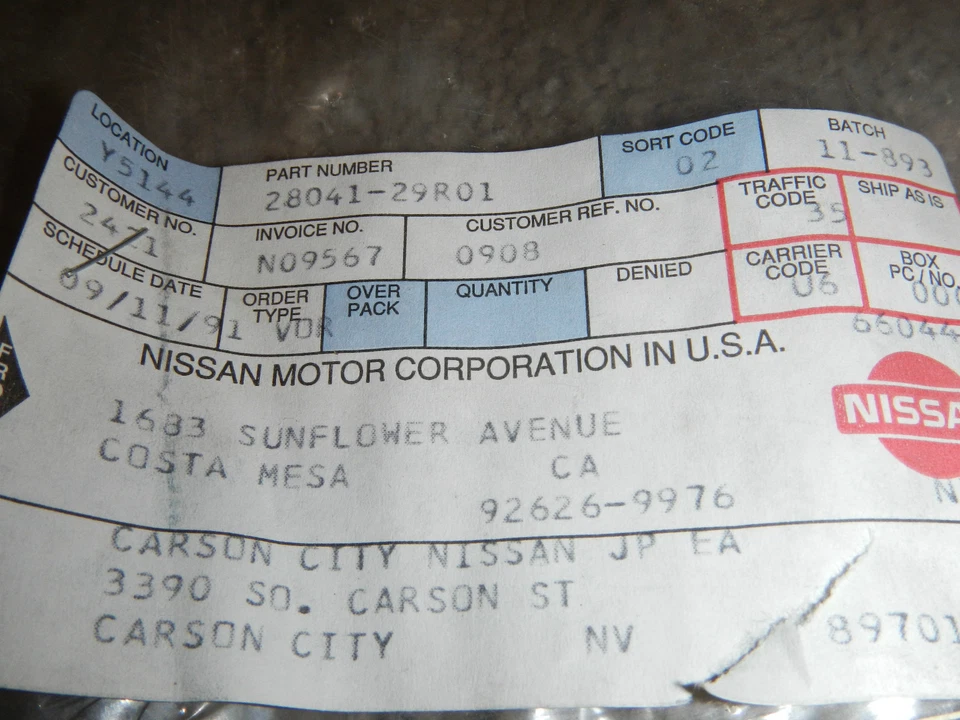 1986-1988 NISSAN STANZA GL SGL RADIO CENTER DASH compartment Cover trim pocket - Image 2 of 4