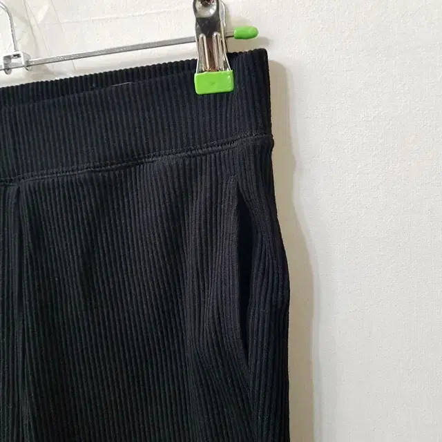 Uniqlo Black Stretch Leggings Pants New S thumbnail 4