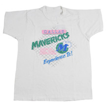 Vintage Dallas Mavericks 90s NBA Basketball White Shirt Size Small