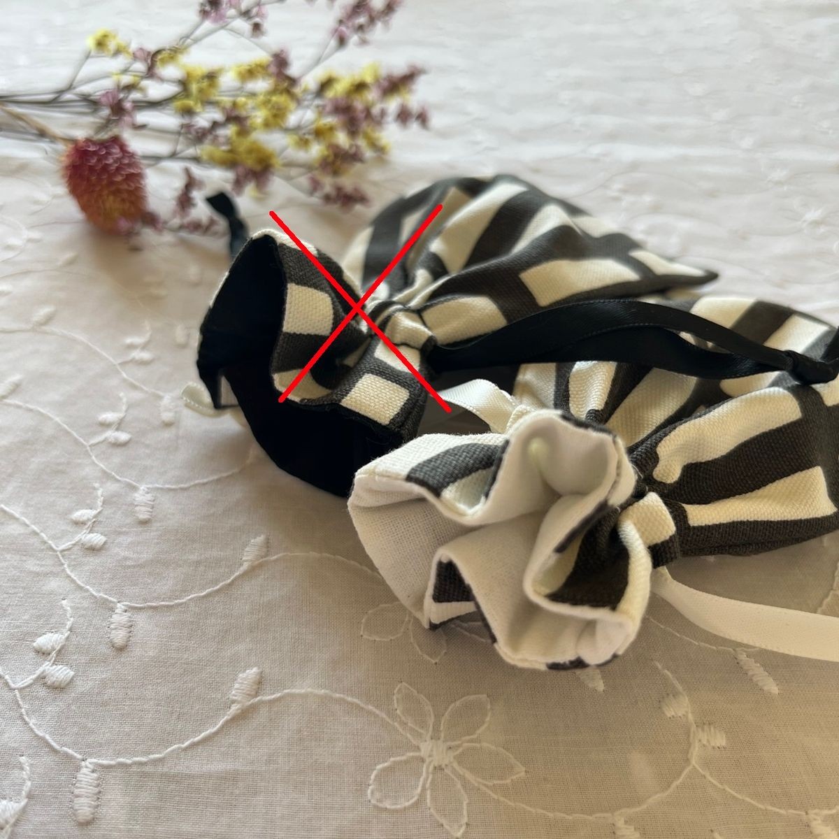 [] Simple modern pattern mini drawstring bag (ivo… - image 2