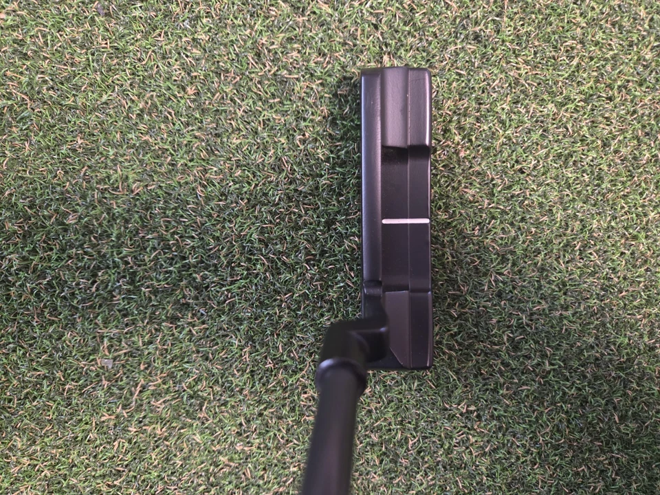 CUSTOM BLACK SCOTTY CAMERON PRO PLATINUM NEWPORT TWO PUTTER STABILITY TOUR 36" - Image 3 of 4