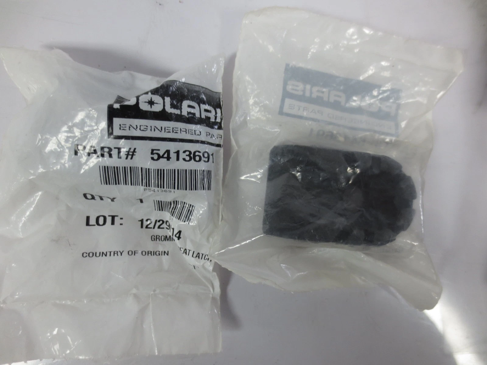 GROMMET, SEAT LATCH