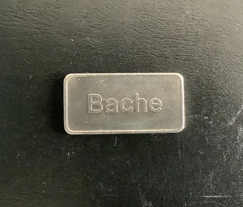 * VINTAGE BACHE * ONE 1 Oz Fine Silver Bar .999