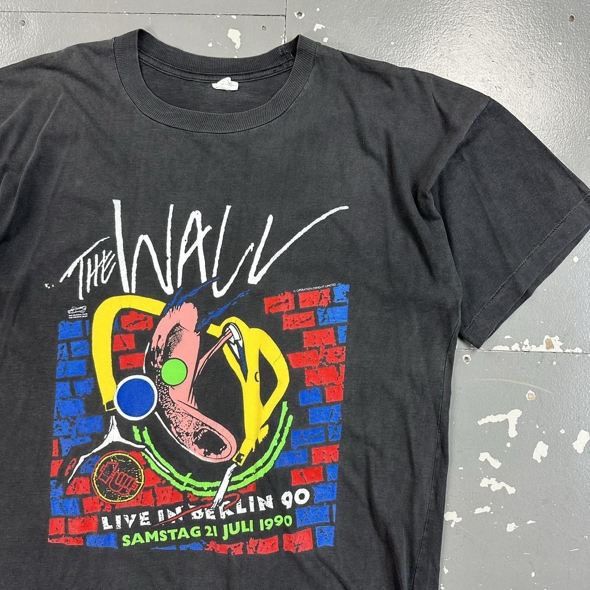 Vintage 90s The Wall Pink Floyd Live In Berlin Graphic T Shirt