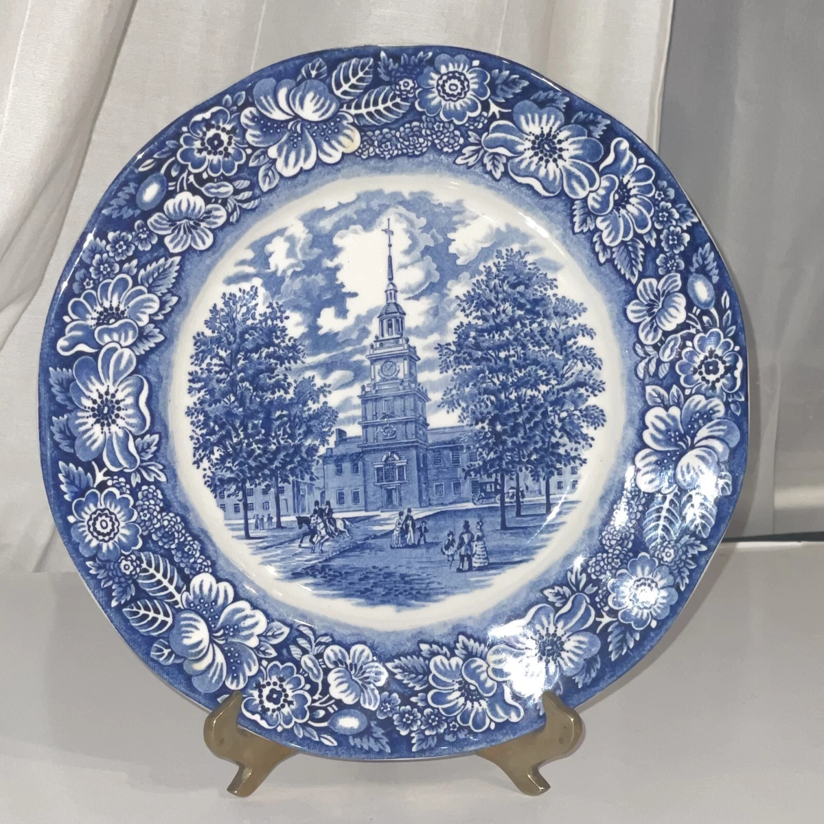 Liberty blue clearance dinnerware