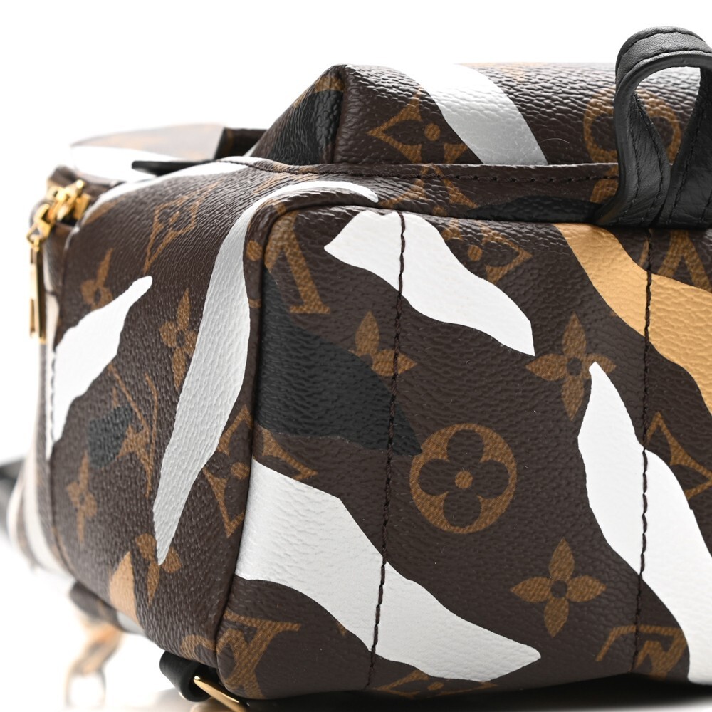 LOUIS VUITTON x LOL League of Legends Monogram Palm Springs  display picture 1