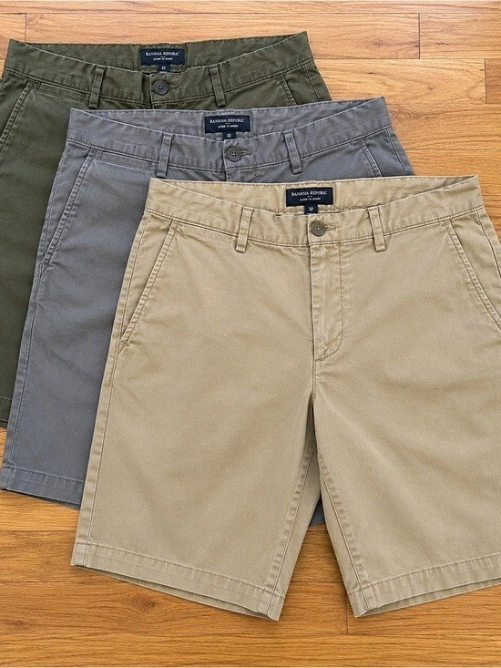 Banana Republic Men’s Lived-In Shorts Size 32 Khaki Gray Olive Chinos Set of 3