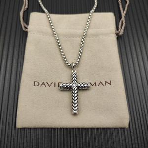 David Yurman Silver Chevron Cross Necklace with White Diamonds size:50+5cm
