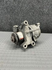 Pompe direction assistée Mercedes 210