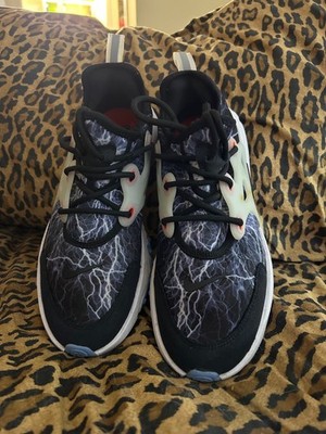 KIDS NIKE REACT PRESTO (GS) ''LIGHTNING'' BQ4002-008 BLACK WHITE SZ 5 Y