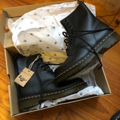 dr martens 1460 black 37