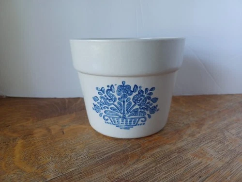 Vintage Pfaltzgraff Yorktowne 1982 FTD Planter Flower Pot Crock