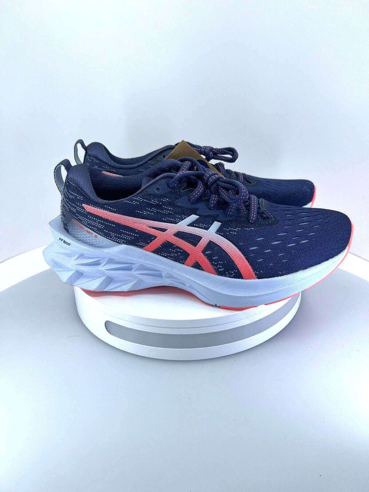 Asics Novablast 2 Women S Size 7 5 Running Shoes Thunder Blue Soft Sky Ebay Asics Novablast 2 Women S Size 7 5 Running Shoes Thunder Blue Soft Sky Ebay