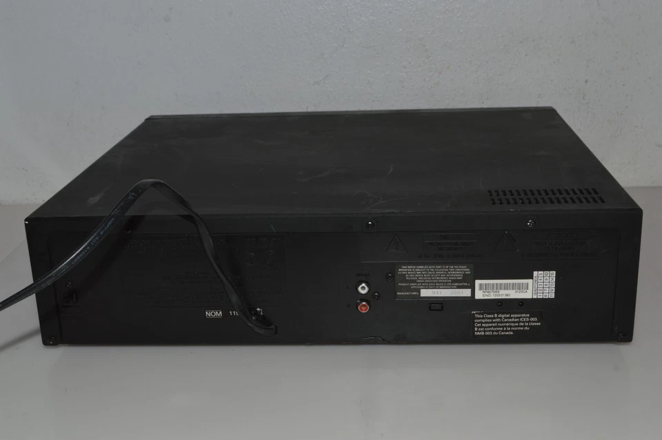 RCA RP8075RS 5-DISC CD PLAYER - FOR PARTS & REPAIR (IET12) - Image 4 of 4