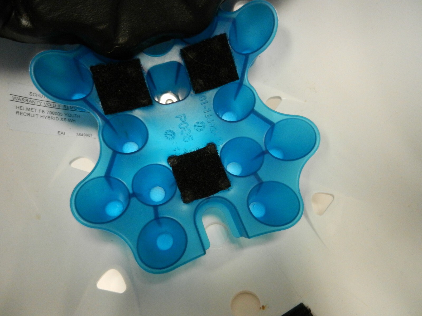 Schutt Youth XSmall Recruit Hybrid Football Helmet FB 798005 Youth