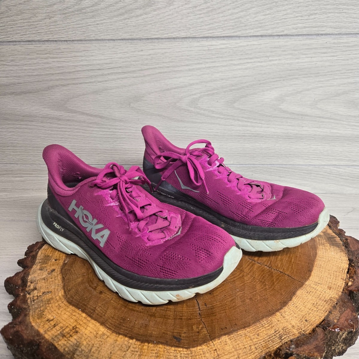 hoka one one bondi 7 purple