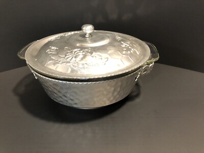 Vintage NASCO Italy Hammered Aluminum Casserole Holder & 1.5 Qt Fire King Dish