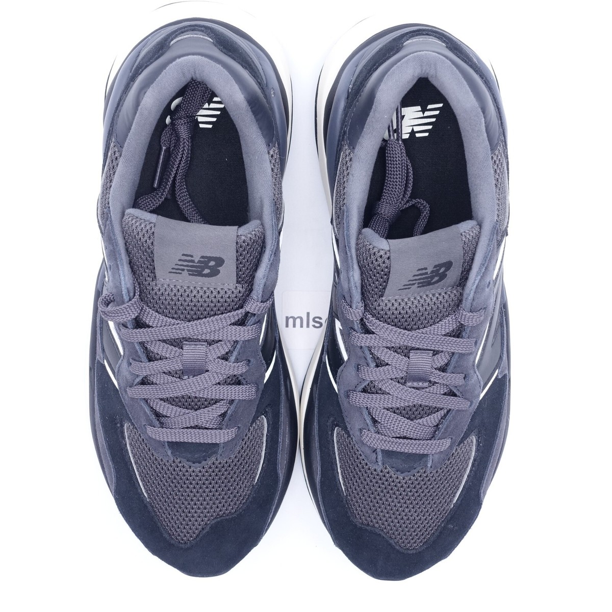 New Balance 57/40 Sneakers W5740CHB Black/Sea Salt Women's