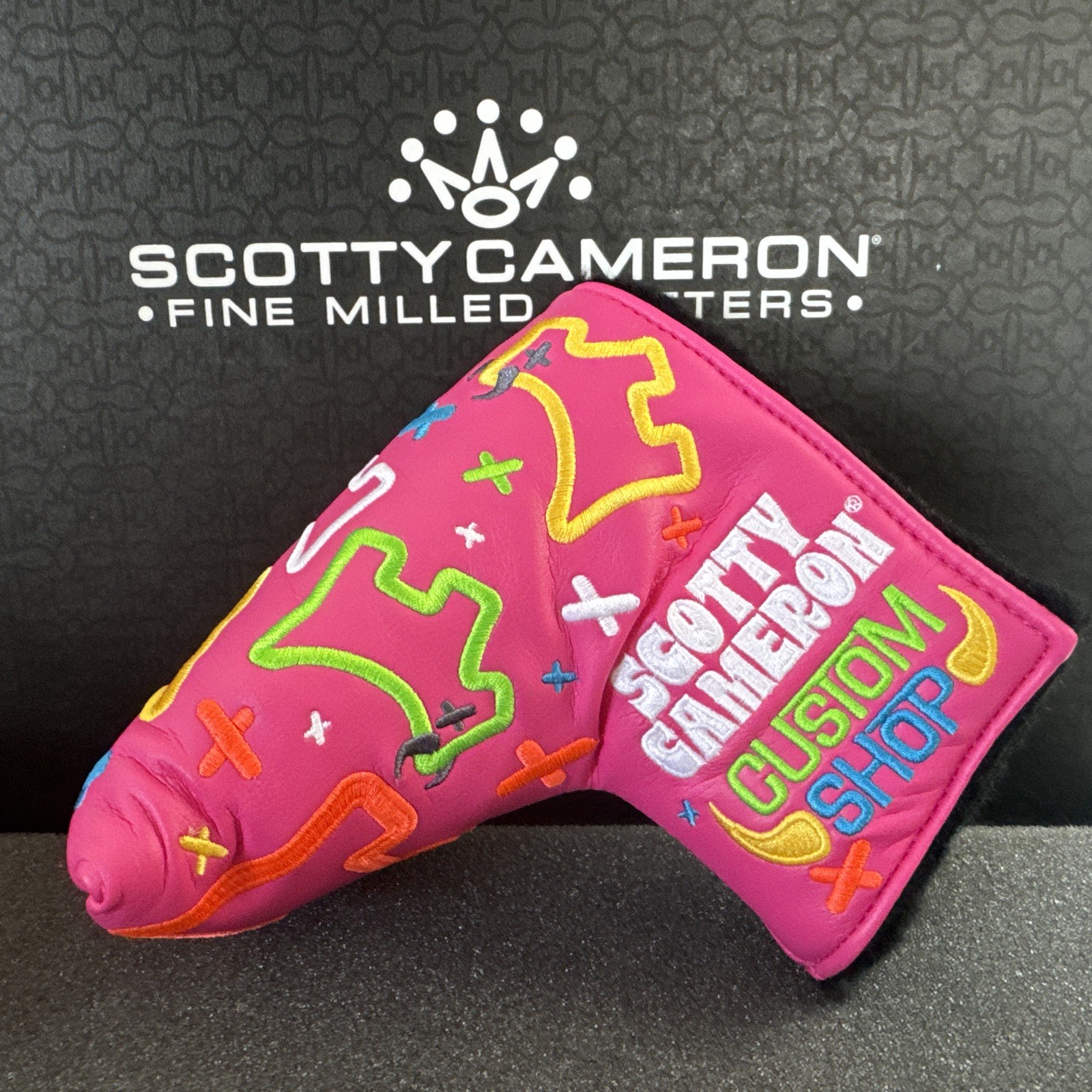 Scotty Cameron Neon Junk Yard Dog — Pink