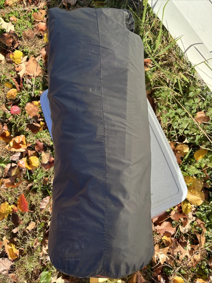 Tienda de campaña Rightline Gear Truck, 110765, 5’ tamaño mediano plataforma corta camión tienda Foto 2 de 4