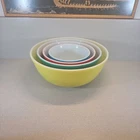 Vintage Set of 4 Pyrex Primary Colors Nesting Mixing Bowls