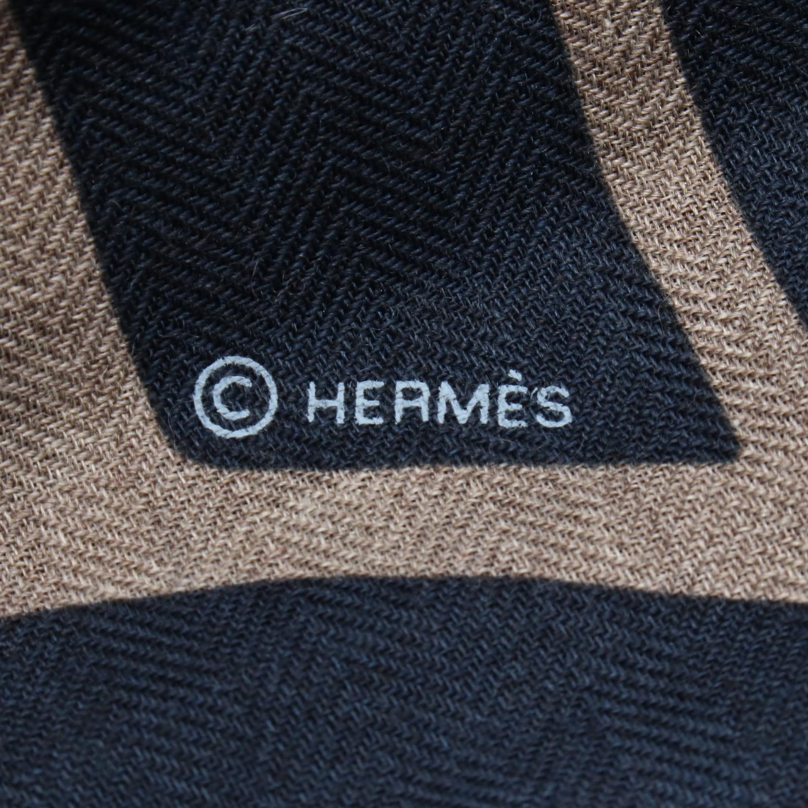Hermes Maillons TGM Rectangular Silk Cashmere Sto… - image 2