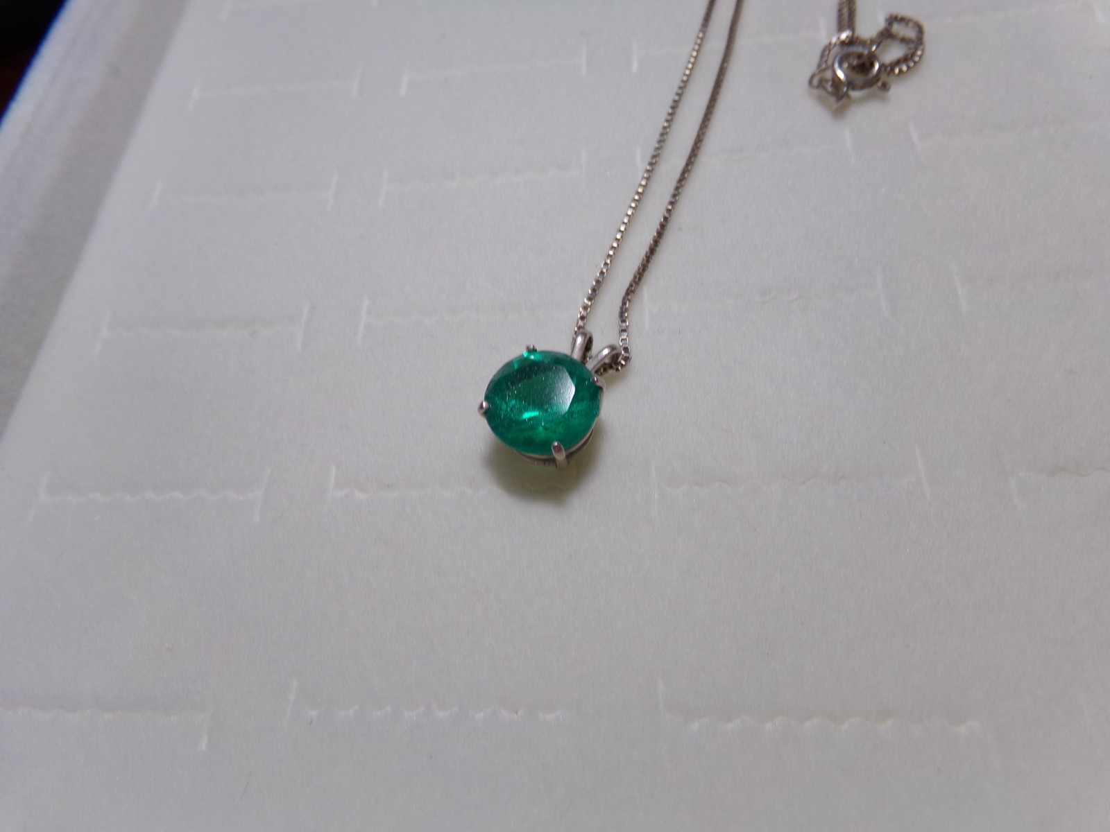 Solid Sterling Silver 925 Green Stone Necklace 18… - image 1