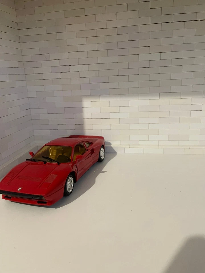 Modellino Ferrari 288 GTO rosso Scala 1/24 Revell Auto vintage da collezione - Immagine 3 di 4