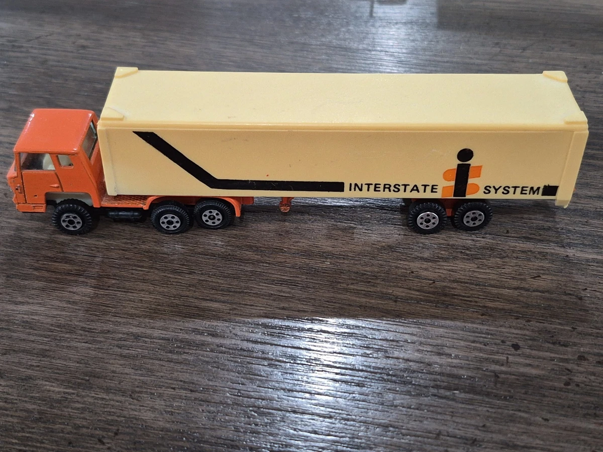 Yat Ming Diecast Tractor Trailers/Semis 1:64 Scale Cars, Trucks