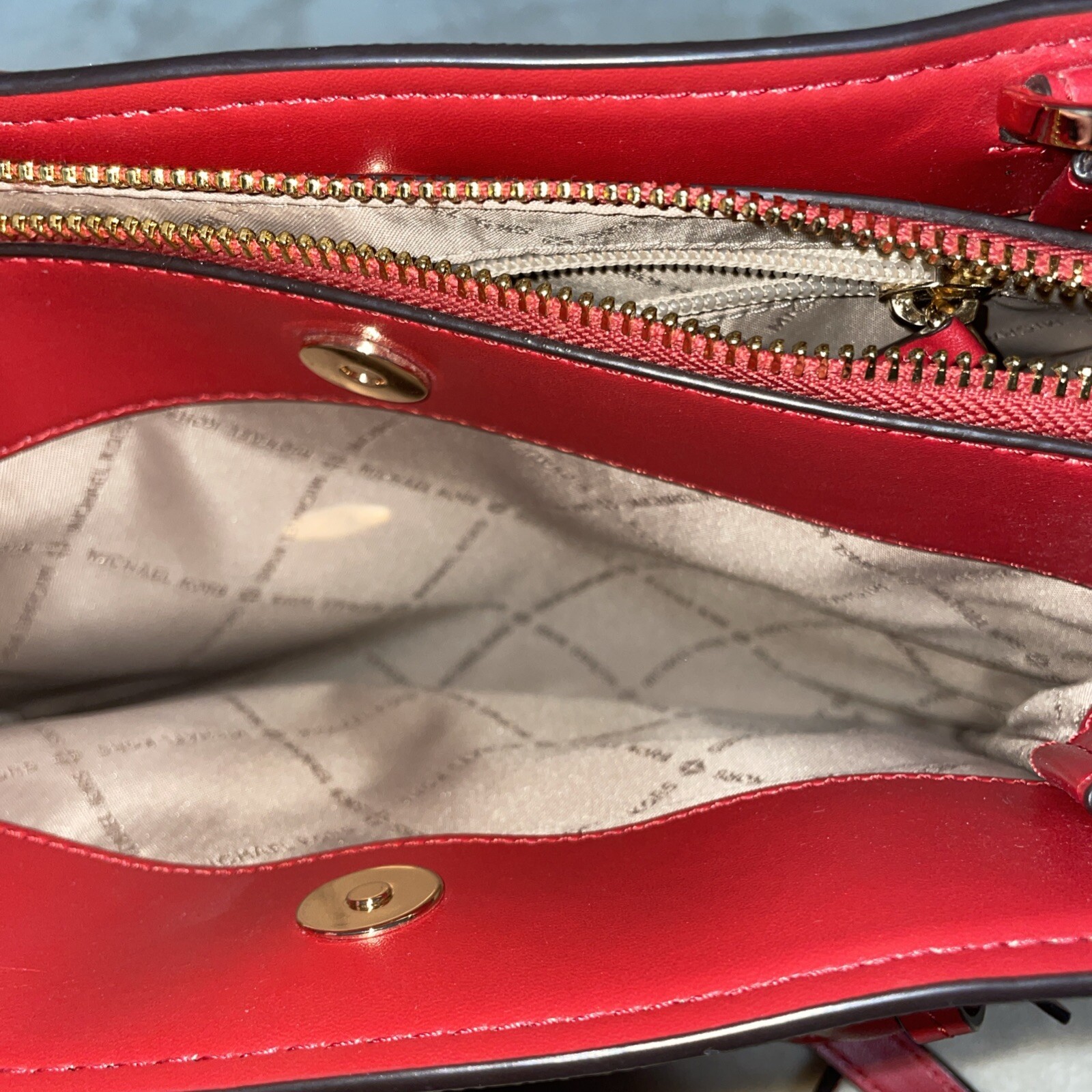 MICHAEL KORS  medium messenger Bag Red Brown — image 14