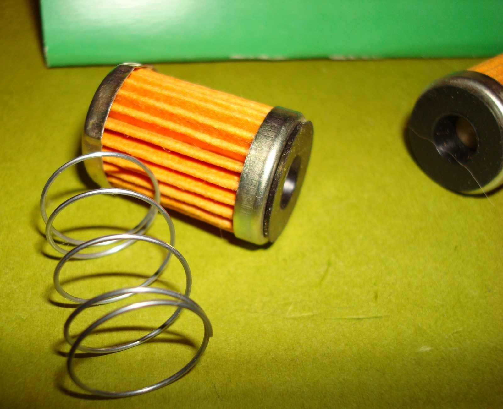 ROCHESTER QUADRAJET CARBURETOR SHORT FUEL FILTER W/CHECK VALVE AND SPRING KIT X2 eBay