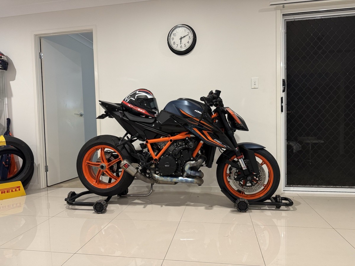 KTM 1290 SUPERDUKE R 10/23 20-23 Wrecking Parting Parts
