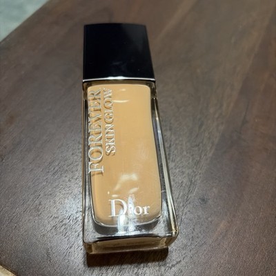 Dior ~ Forever Skin Glow ~ 24hr Wear Radiant Foundation ~ 3W0 WARM OLIVE ~ NWOB