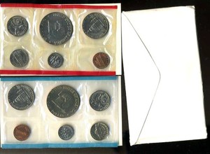 1975 P D MINT SET U.S PHILIDELPIA+DENVER Government Packaging OGP COIN PD#8715