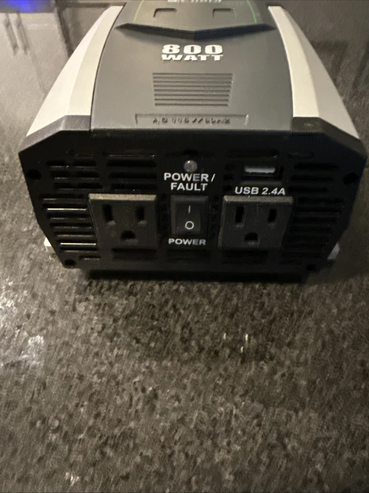 Cobra Model # CPI490 400W Power Inverter, DC to AC Power Inverter, NO CABLES - Image 2 of 4