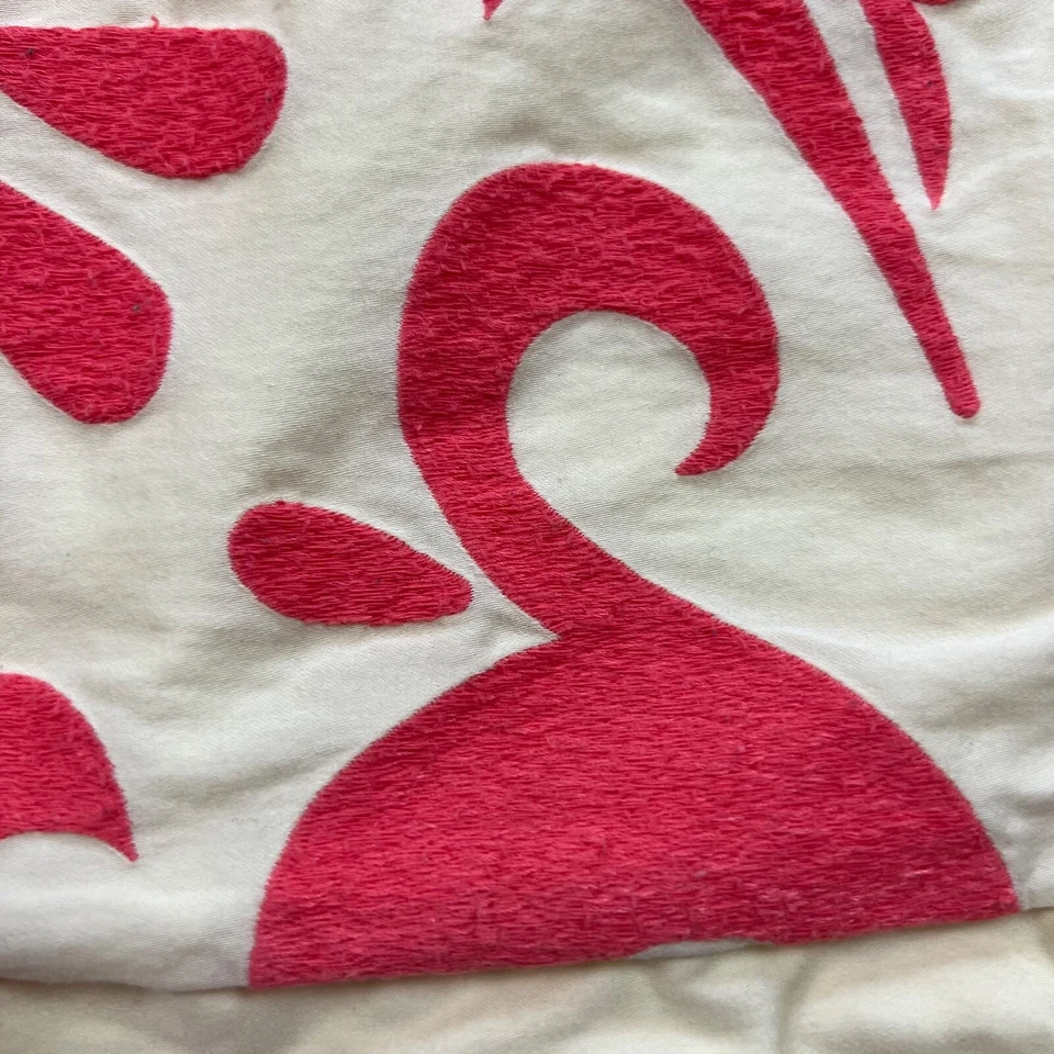 Amy Butler Welspun farsa europea amarillo pálido con bordado coral 28x28 Foto 2 de 4