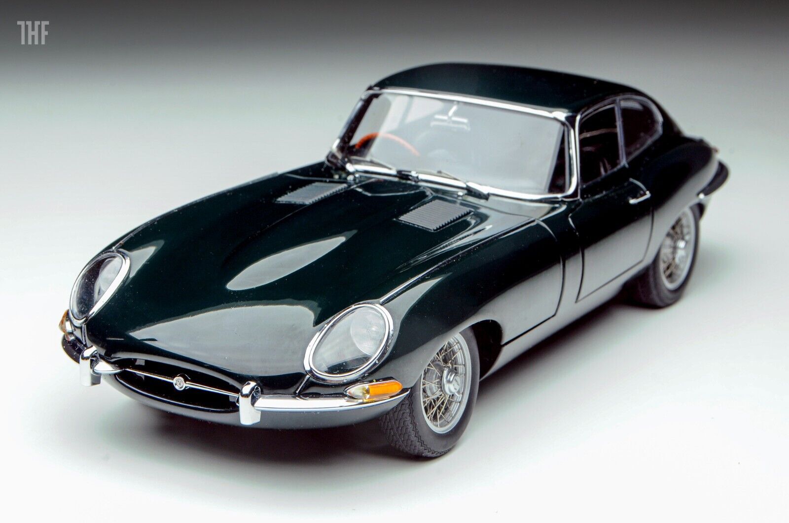 1/18 AUTOart Jaguar E-Type Coupe Series I 3.8 green-73612