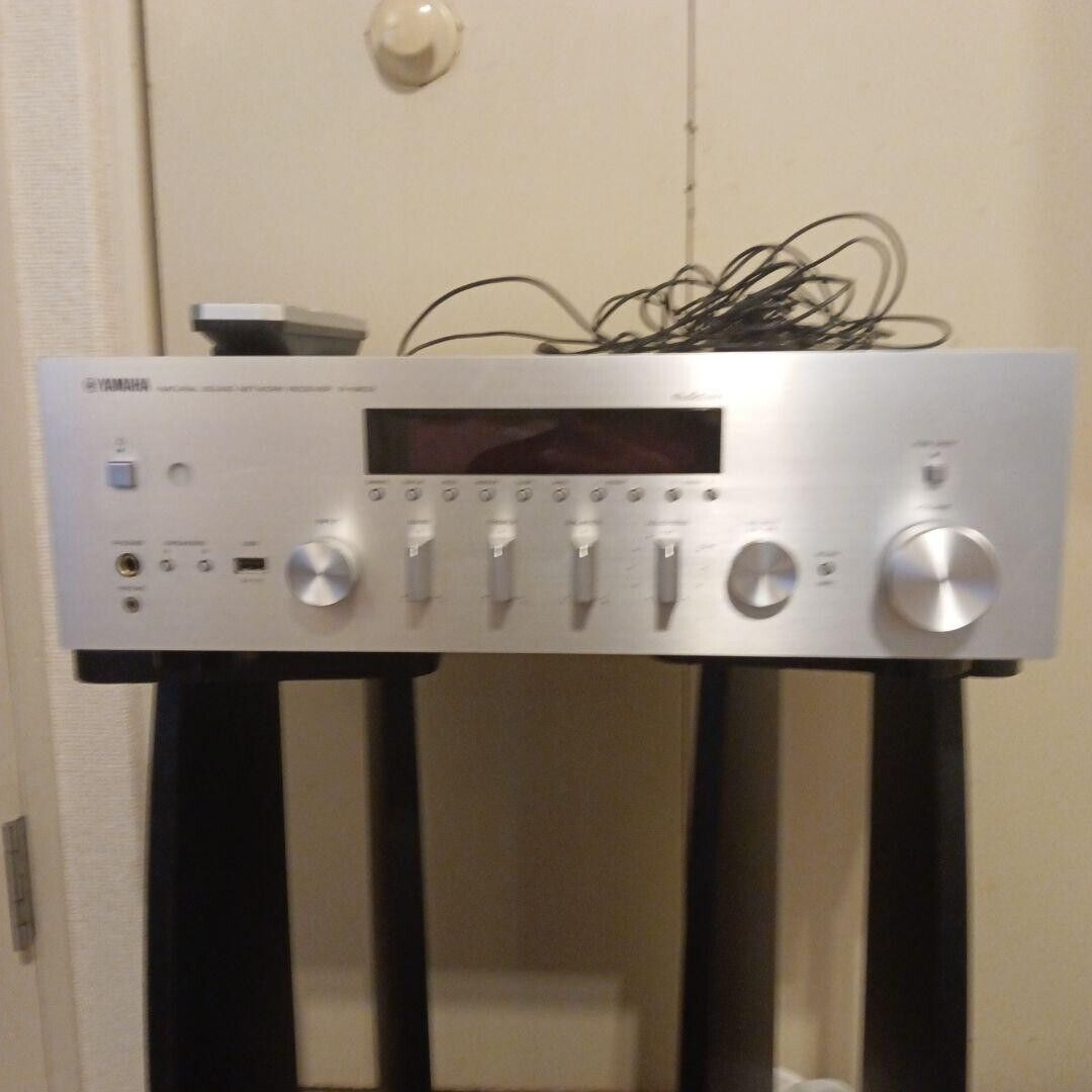 Yamaha R-N803 Network Receiver Silver Bluetooth Audio Yamaha R-N803 Network Receiver Silver Bluetooth Audio
